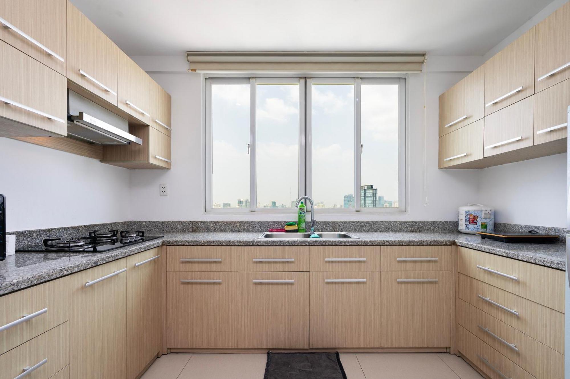 Apartment International Plaza, District 1