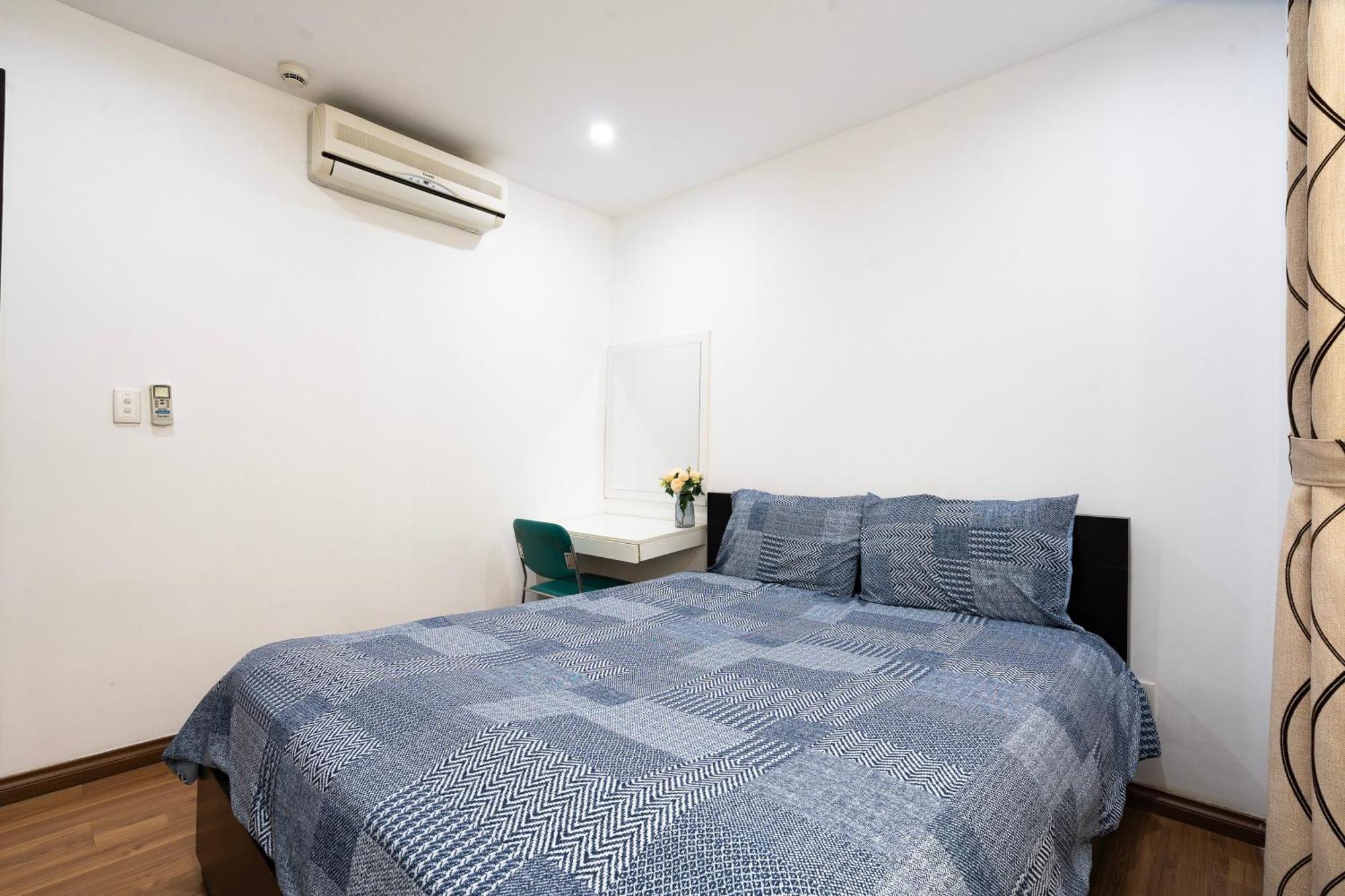 International Plaza, District 1 Apartment