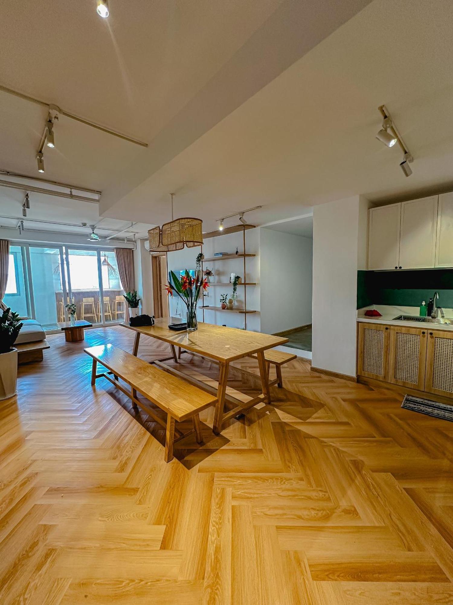 International Plaza, District 1 Apartment
